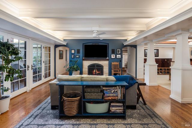 200 Alderbrook Dr, Santa Rosa, CA 95405