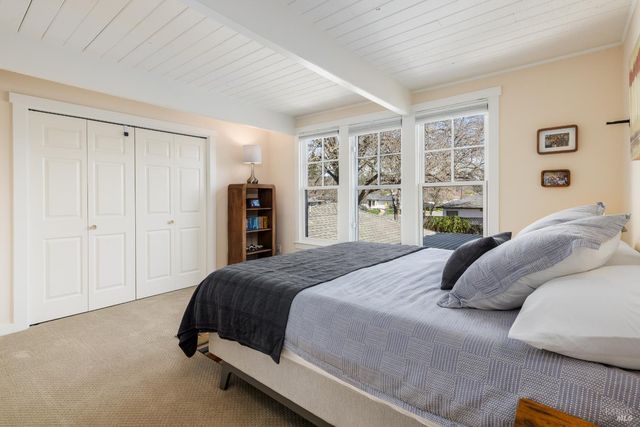 200 Alderbrook Dr, Santa Rosa, CA 95405