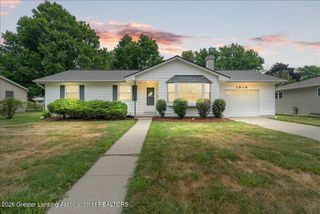 1916 Dean Avenue, Holt, MI 48842