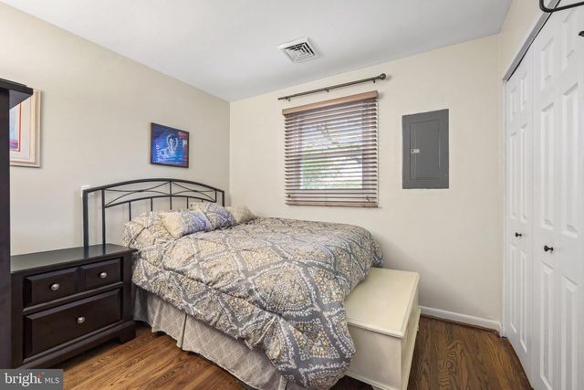 1518 DOGWOOD DR, Cherry Hill, NJ 08003