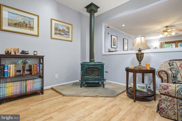 1518 DOGWOOD DR, Cherry Hill, NJ 08003