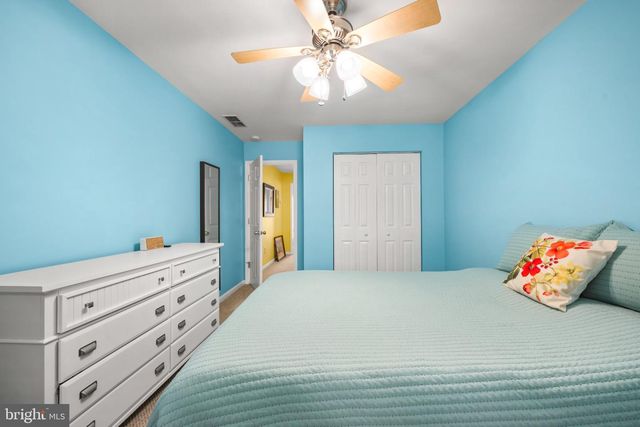 1518 DOGWOOD DR, Cherry Hill, NJ 08003