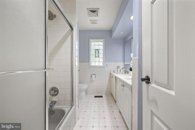 1518 DOGWOOD DR, Cherry Hill, NJ 08003