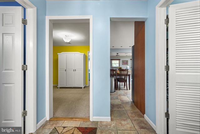 1518 DOGWOOD DR, Cherry Hill, NJ 08003