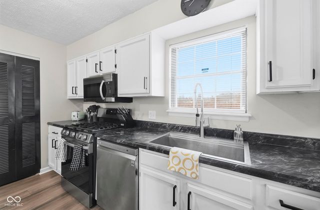 4414 Abby Creek Lane, Indianapolis, IN 46205