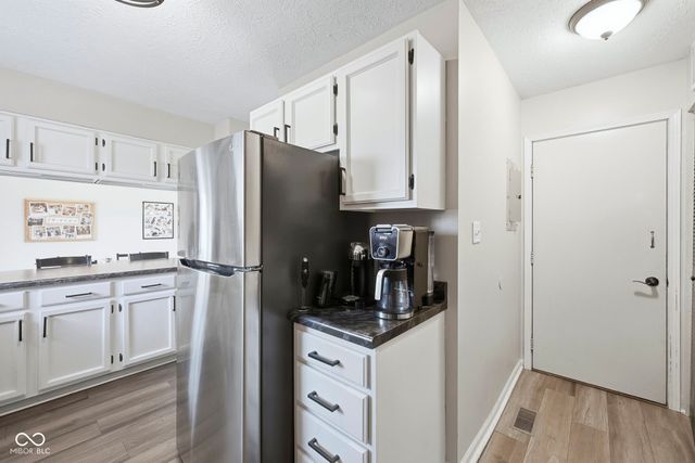 4414 Abby Creek Lane, Indianapolis, IN 46205