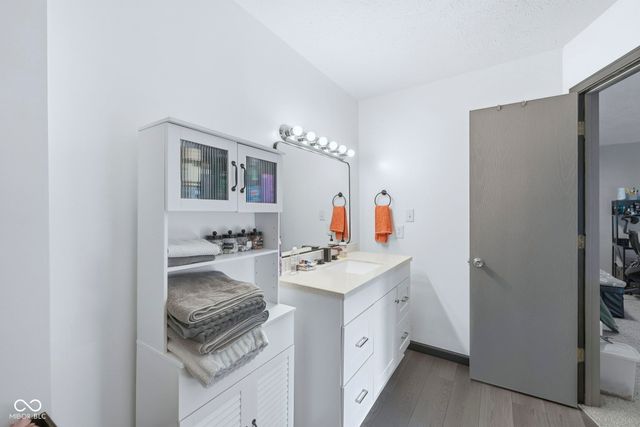 4414 Abby Creek Lane, Indianapolis, IN 46205