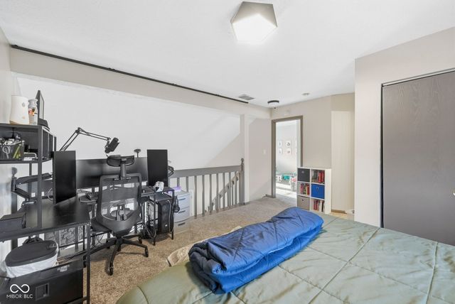 4414 Abby Creek Lane, Indianapolis, IN 46205