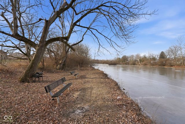 4414 Abby Creek Lane, Indianapolis, IN 46205