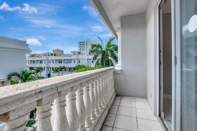 1776 Bay Drive, Pompano Beach, FL 33062