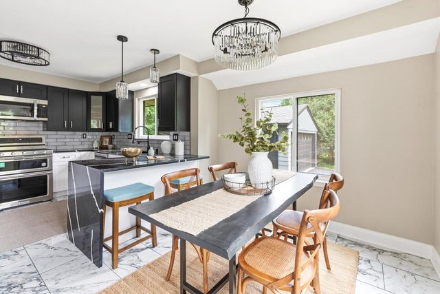 7470 N Navajo ROAD, Fox Point, WI 53217