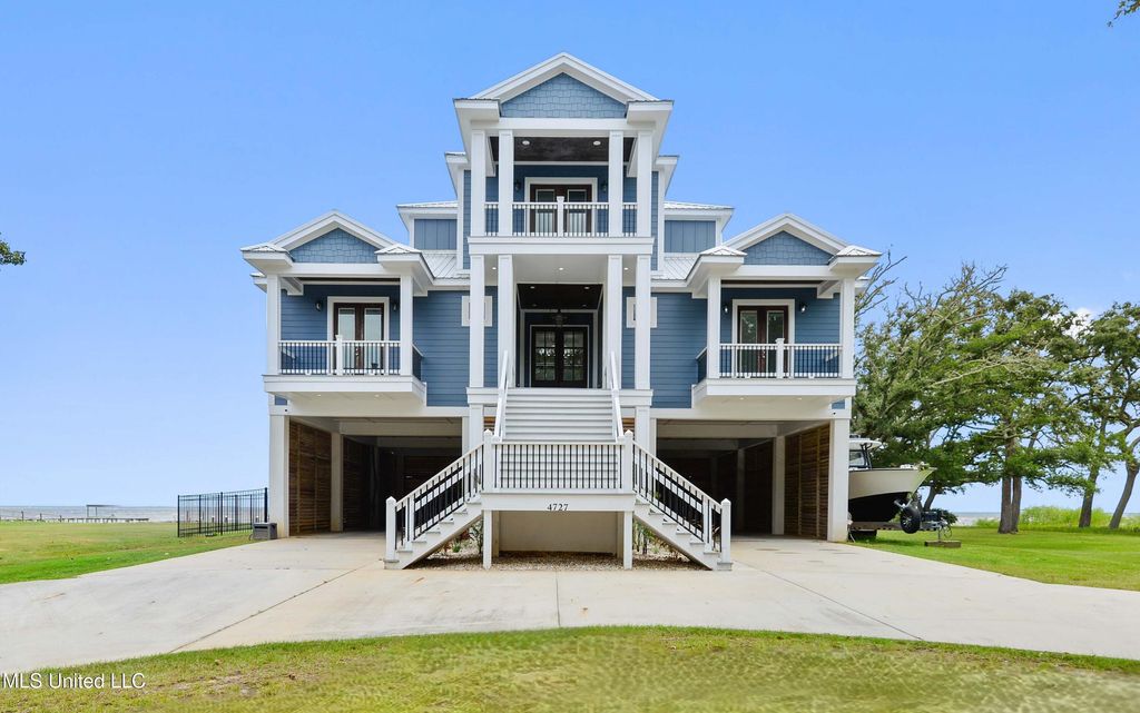 4727 E Belle Fontaine Road, Ocean Springs, MS 39564