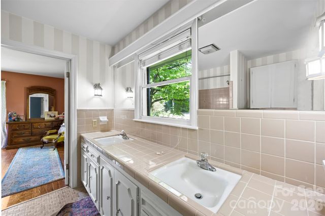 208 S Dixie Street, Cherryville, NC 28021