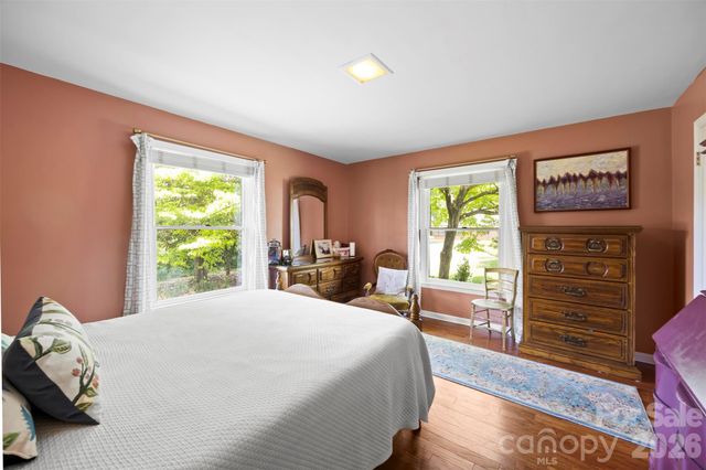 208 S Dixie Street, Cherryville, NC 28021