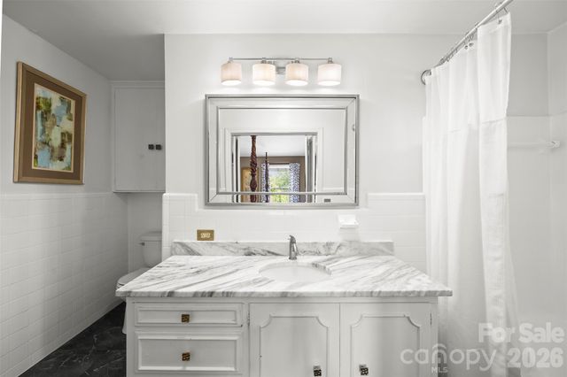208 S Dixie Street, Cherryville, NC 28021