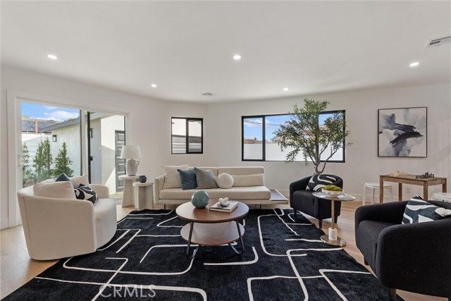 3114 Hackett, Long Beach, CA 90808