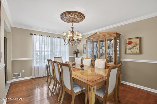 452 Meadowood Road, Jackson, NJ 08527