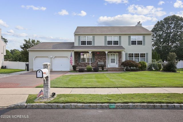 452 Meadowood Road, Jackson, NJ 08527