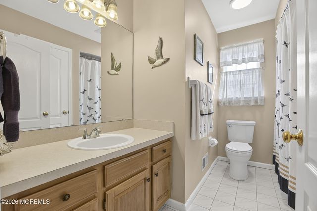 452 Meadowood Road, Jackson, NJ 08527