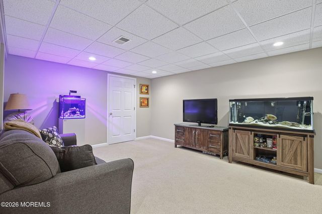 452 Meadowood Road, Jackson, NJ 08527