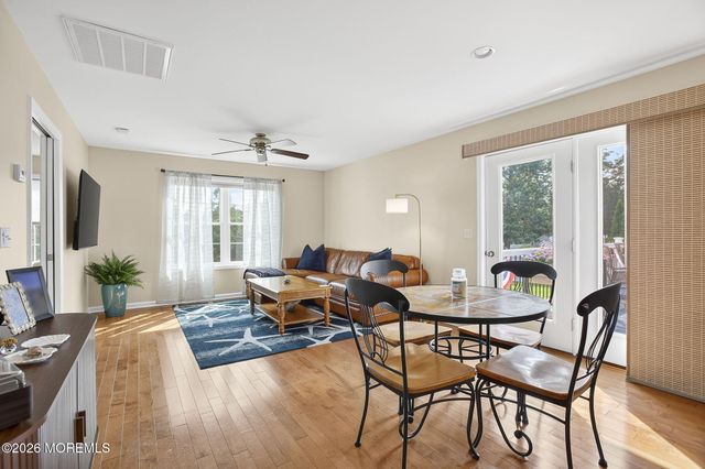 452 Meadowood Road, Jackson, NJ 08527