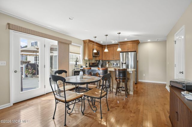 452 Meadowood Road, Jackson, NJ 08527