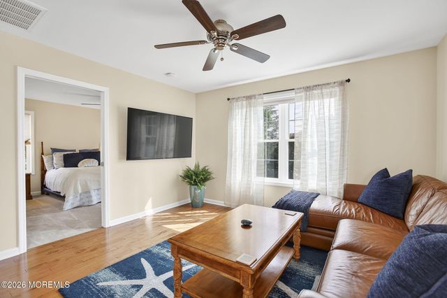 452 Meadowood Road, Jackson, NJ 08527