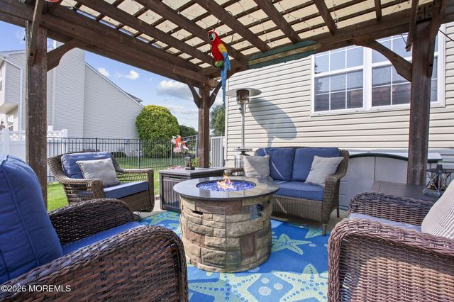 452 Meadowood Road, Jackson, NJ 08527
