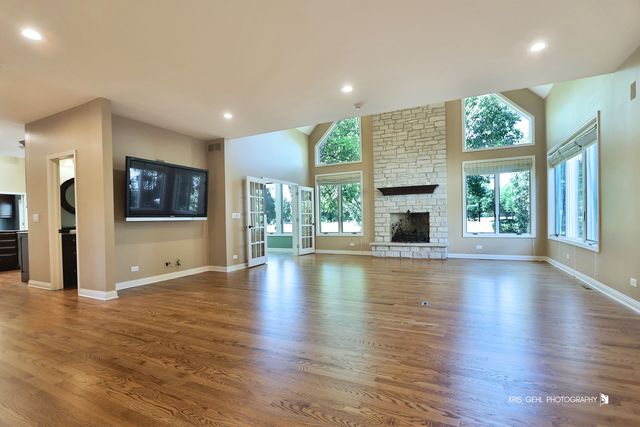 2935 Oxford Court, Aurora, IL 60502