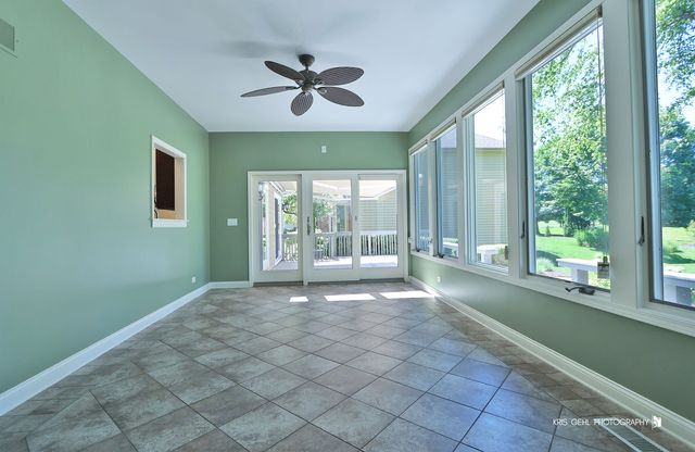 2935 Oxford Court, Aurora, IL 60502