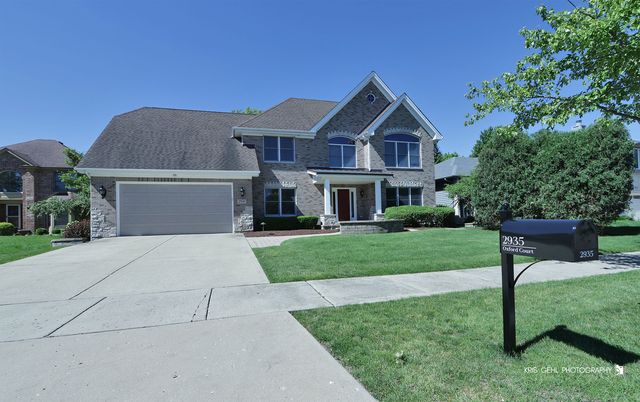 2935 Oxford Court, Aurora, IL 60502
