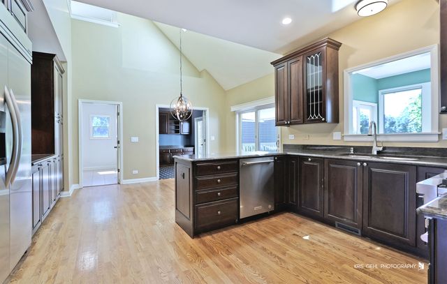 2935 Oxford Court, Aurora, IL 60502