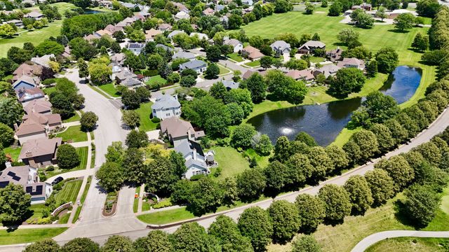2935 Oxford Court, Aurora, IL 60502