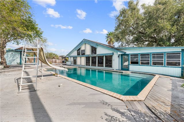 5377 County Road 73, Robstown, TX 78380