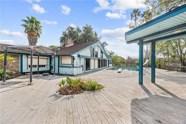 5377 County Road 73, Robstown, TX 78380