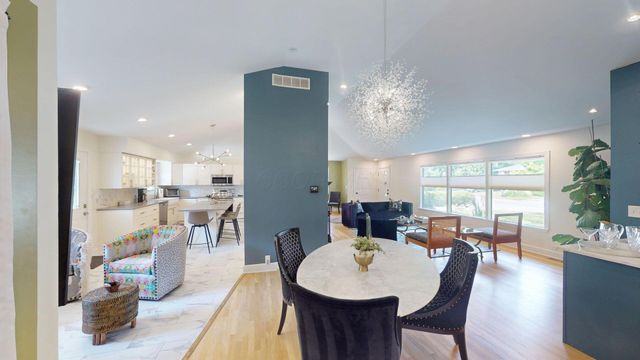 207 Eastmoor Boulevard, Columbus, OH 43209