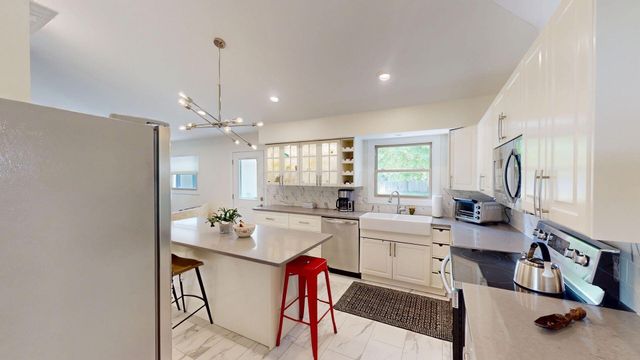207 Eastmoor Boulevard, Columbus, OH 43209