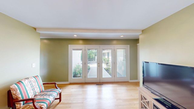 207 Eastmoor Boulevard, Columbus, OH 43209