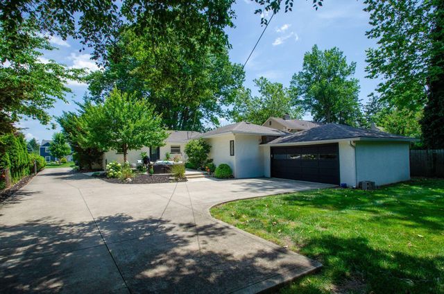 207 Eastmoor Boulevard, Columbus, OH 43209