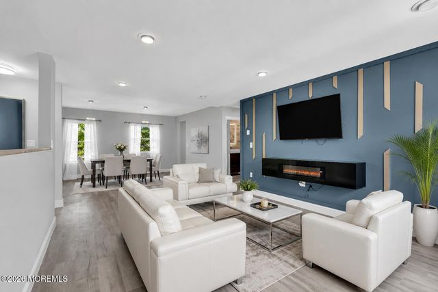 96 White Street D, Eatontown, NJ 07724