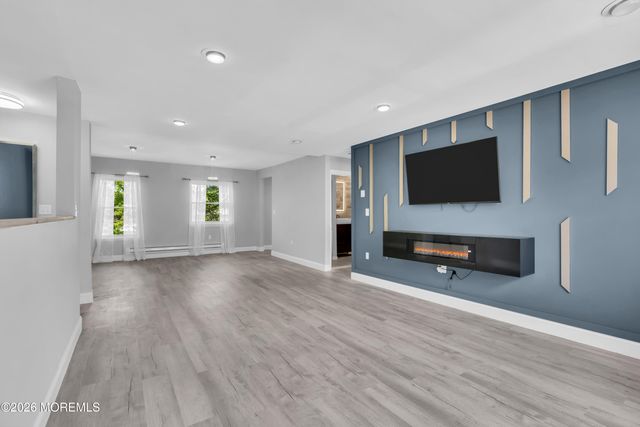 96 White Street D, Eatontown, NJ 07724