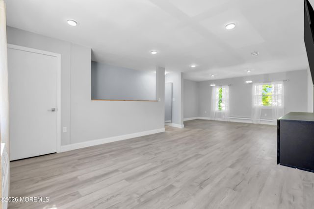 96 White Street D, Eatontown, NJ 07724