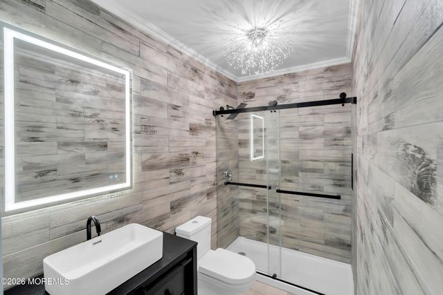 96 White Street D, Eatontown, NJ 07724