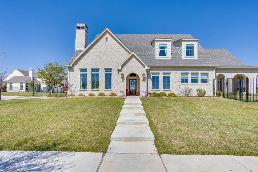 14000 Rozana Street, Fort Worth, TX 76008