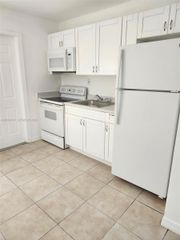 726 21st St 3, West Palm Beach, FL 33407