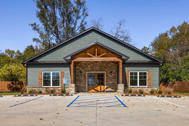 608 17th Street, Phenix City, AL 36867