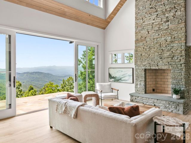 41 Windy Ridge Trail, Asheville, NC 28804