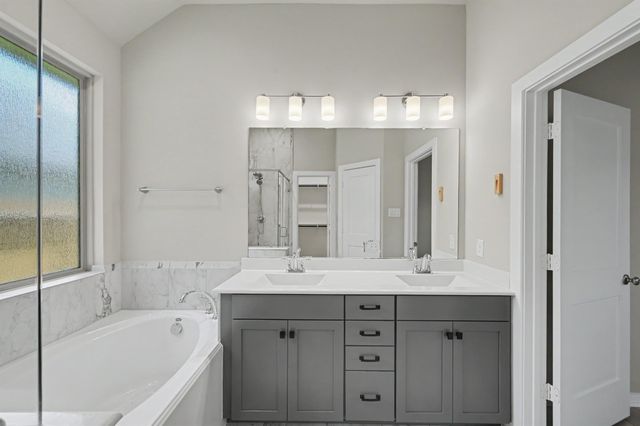 244 N Cascade Heights Drive, Montgomery, TX 77316
