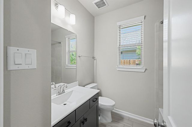 244 N Cascade Heights Drive, Montgomery, TX 77316
