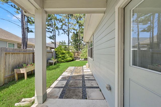 244 N Cascade Heights Drive, Montgomery, TX 77316